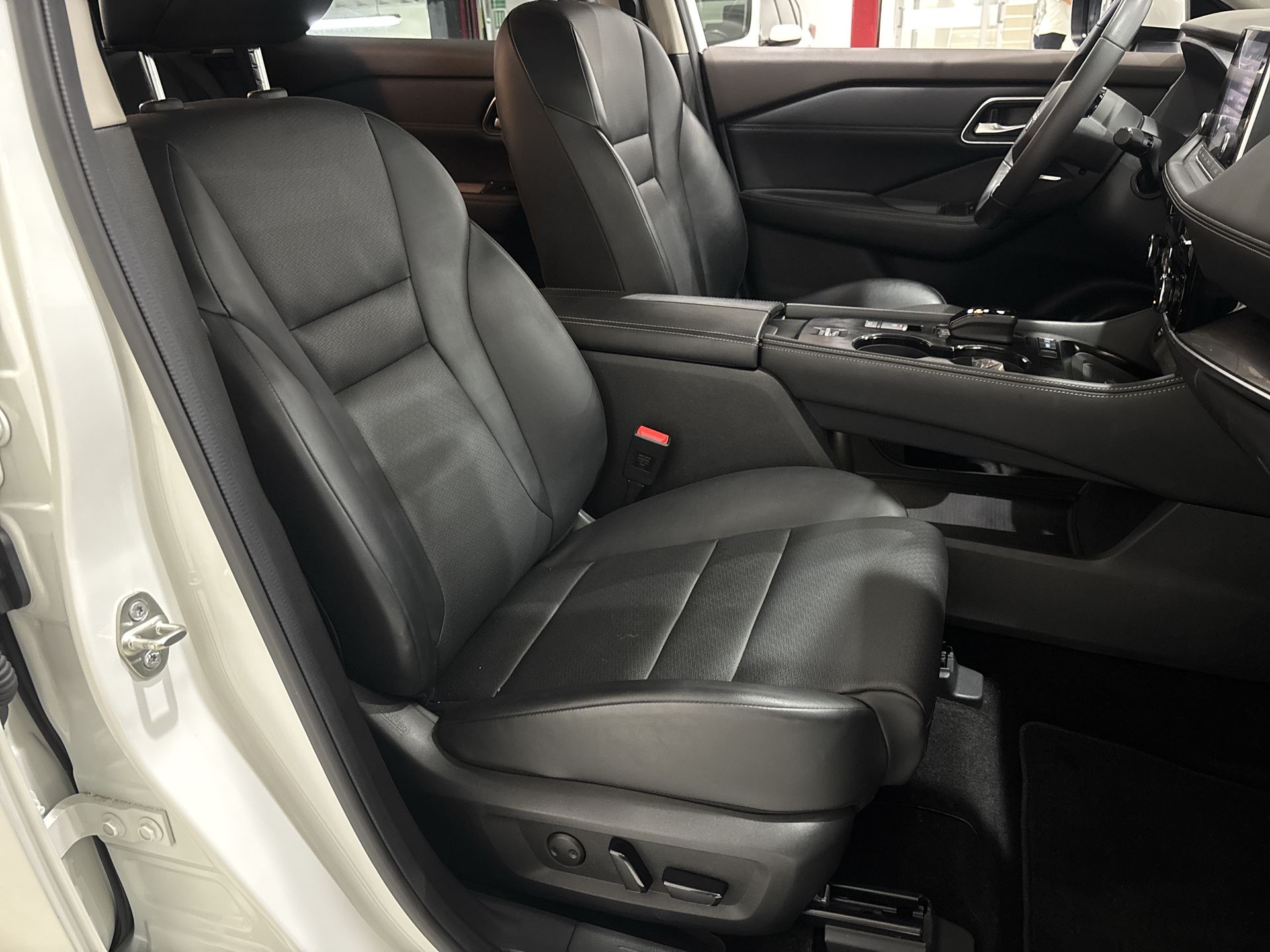 2024 Nissan X-TRAIL EXCLUSIVE E-POWER 2 ROW 24