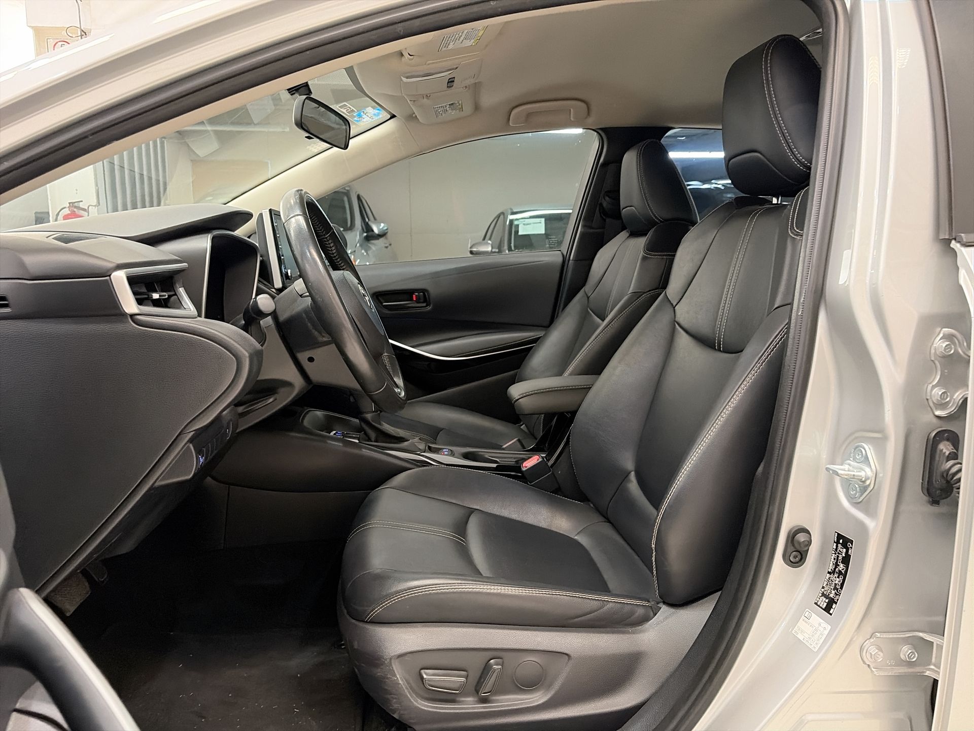 2022 Toyota COROLLA LE HV