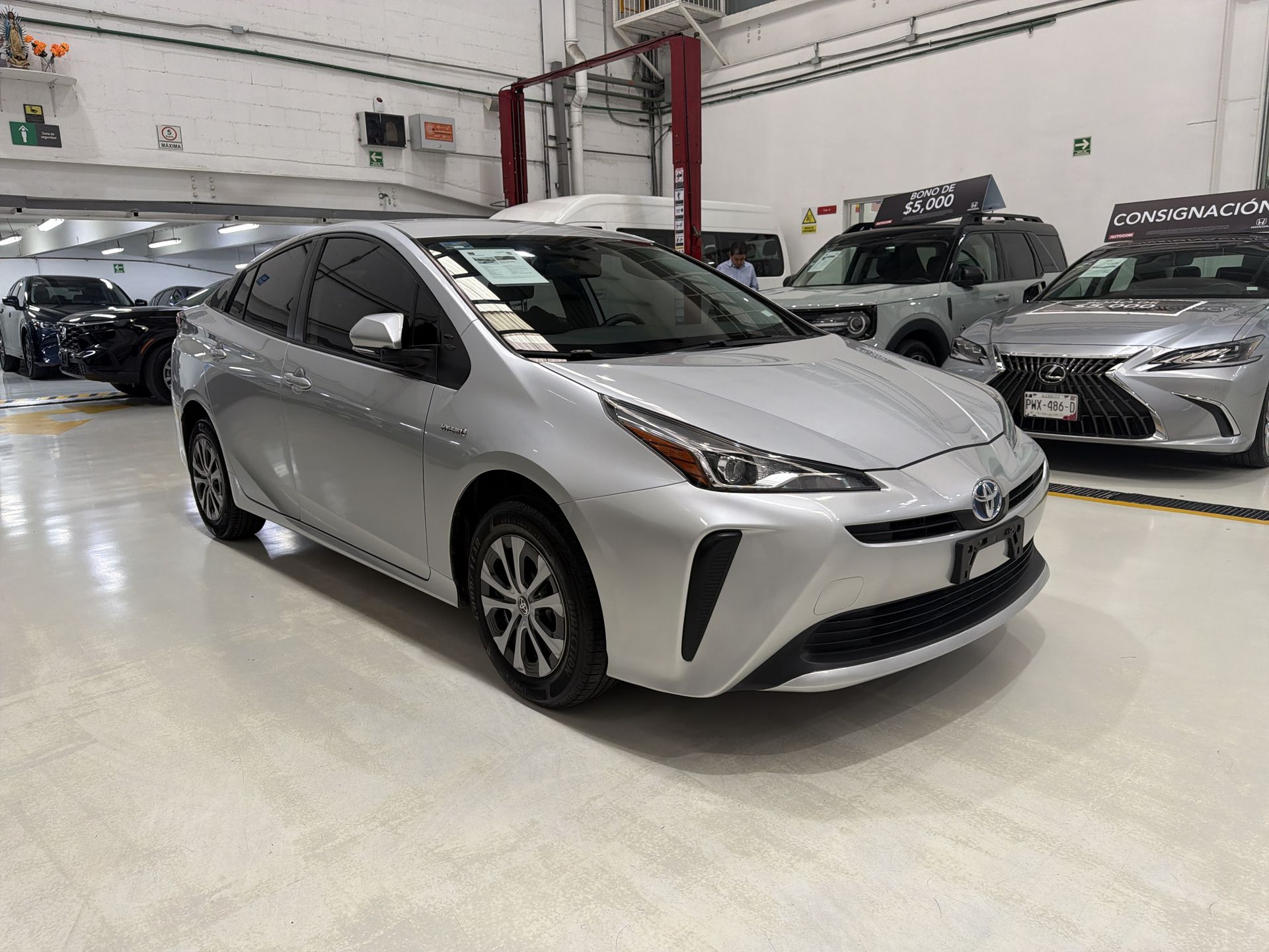 2022 Toyota PRIUS BASE BASE