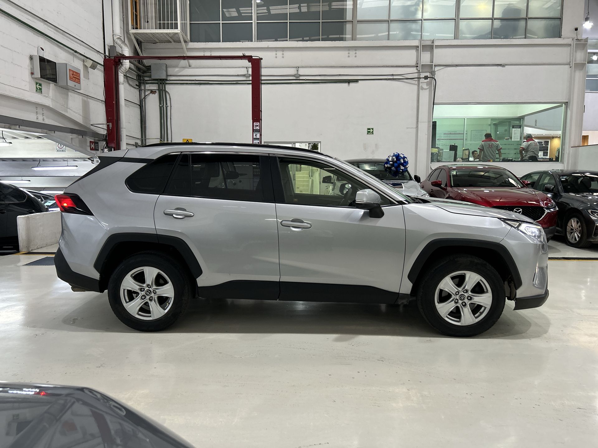 2019 Toyota RAV4 2.5 XLE AWD AT