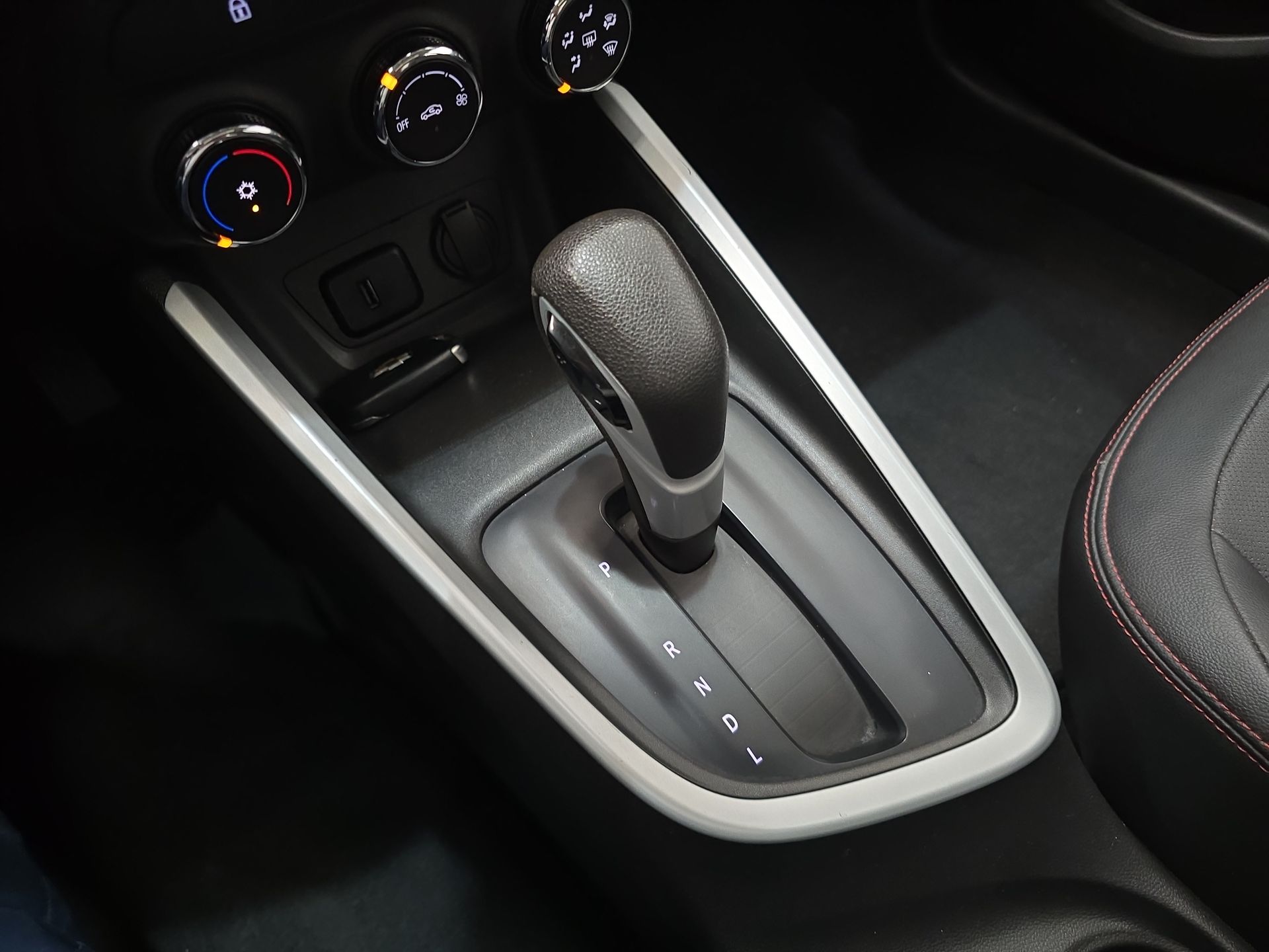 2023 Chevrolet ONIX G PREMIER 4 PTAS PREMIER REDLINE E