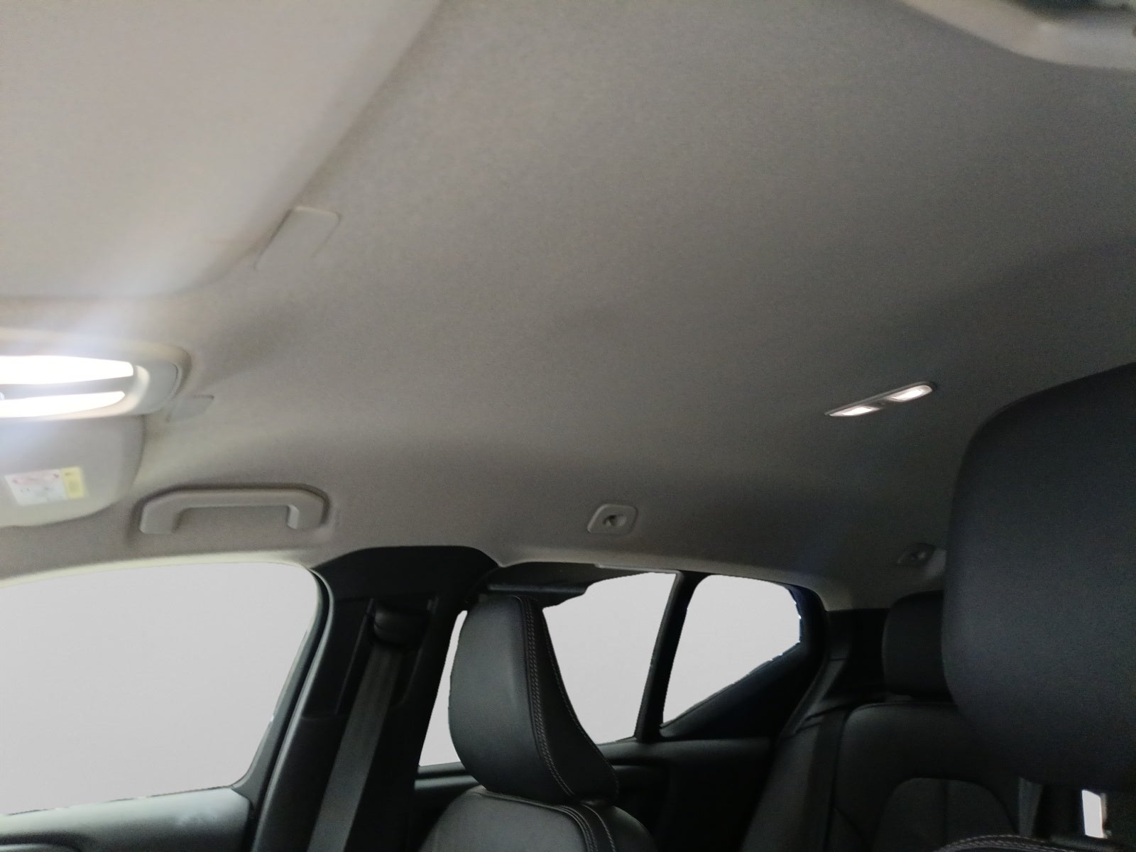 2023 Volvo XC40 PLUS B4 MILD HYBRID