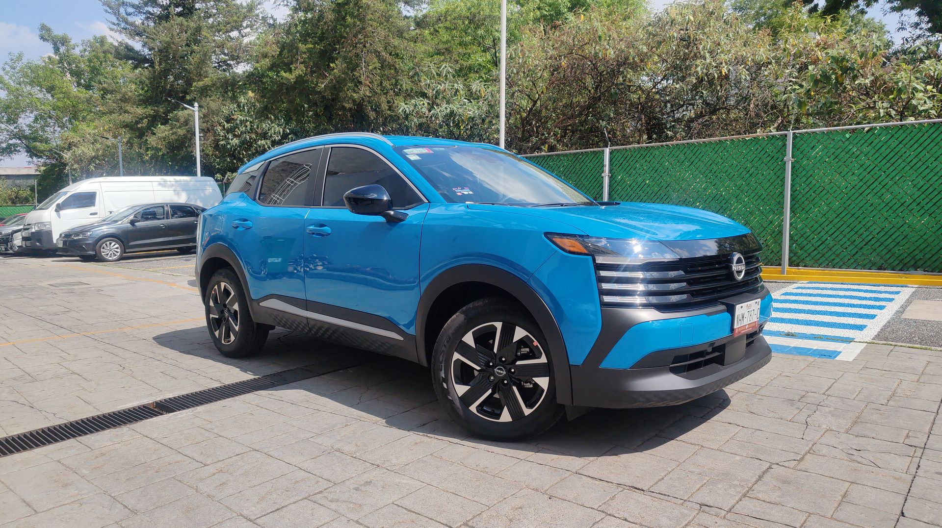 2026 Nissan KICKS ADVANCE CVT 26