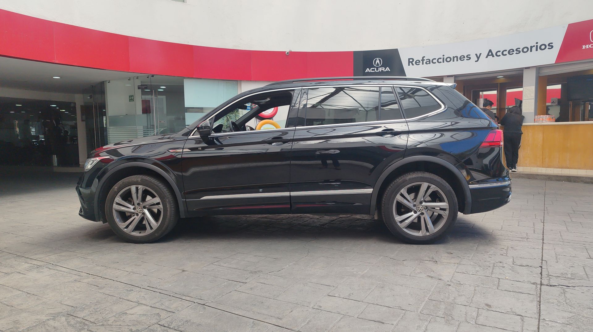 2024 Volkswagen TIGUAN R-LINE 1.4 LONG DRIVE