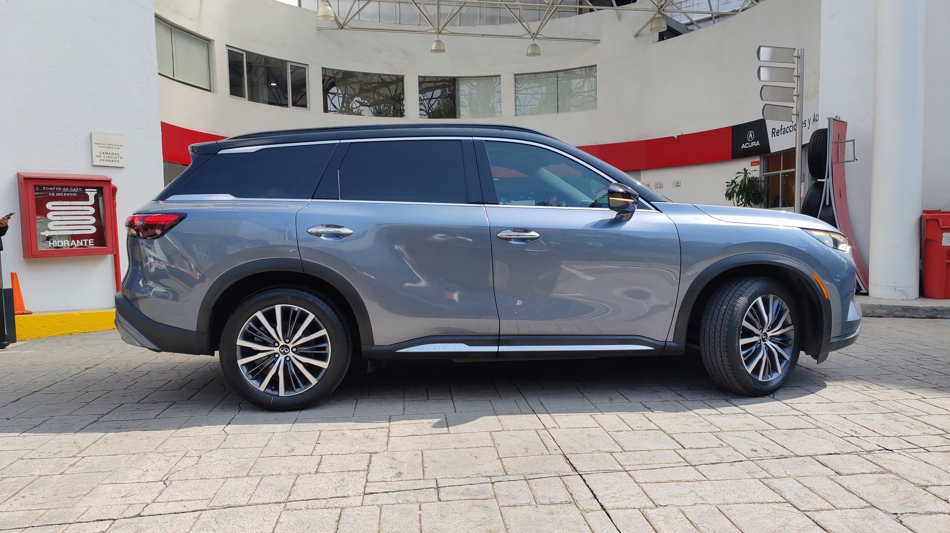 2023 Nissan INFINITI 3.5L SENSORY AWD 23