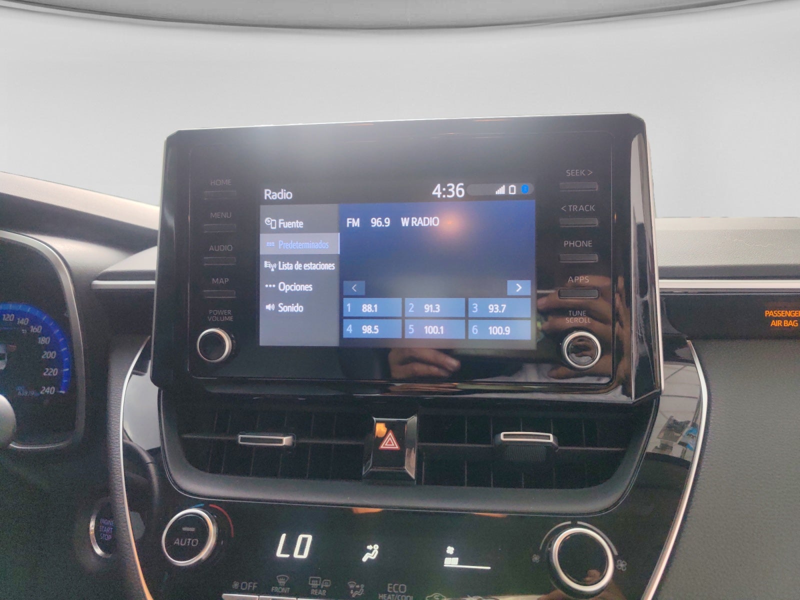2022 Toyota COROLLA COROLLA XLE