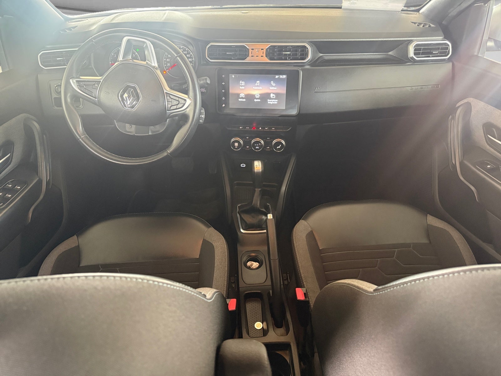 2023 RENAULT DUSTER ICONIC CVT