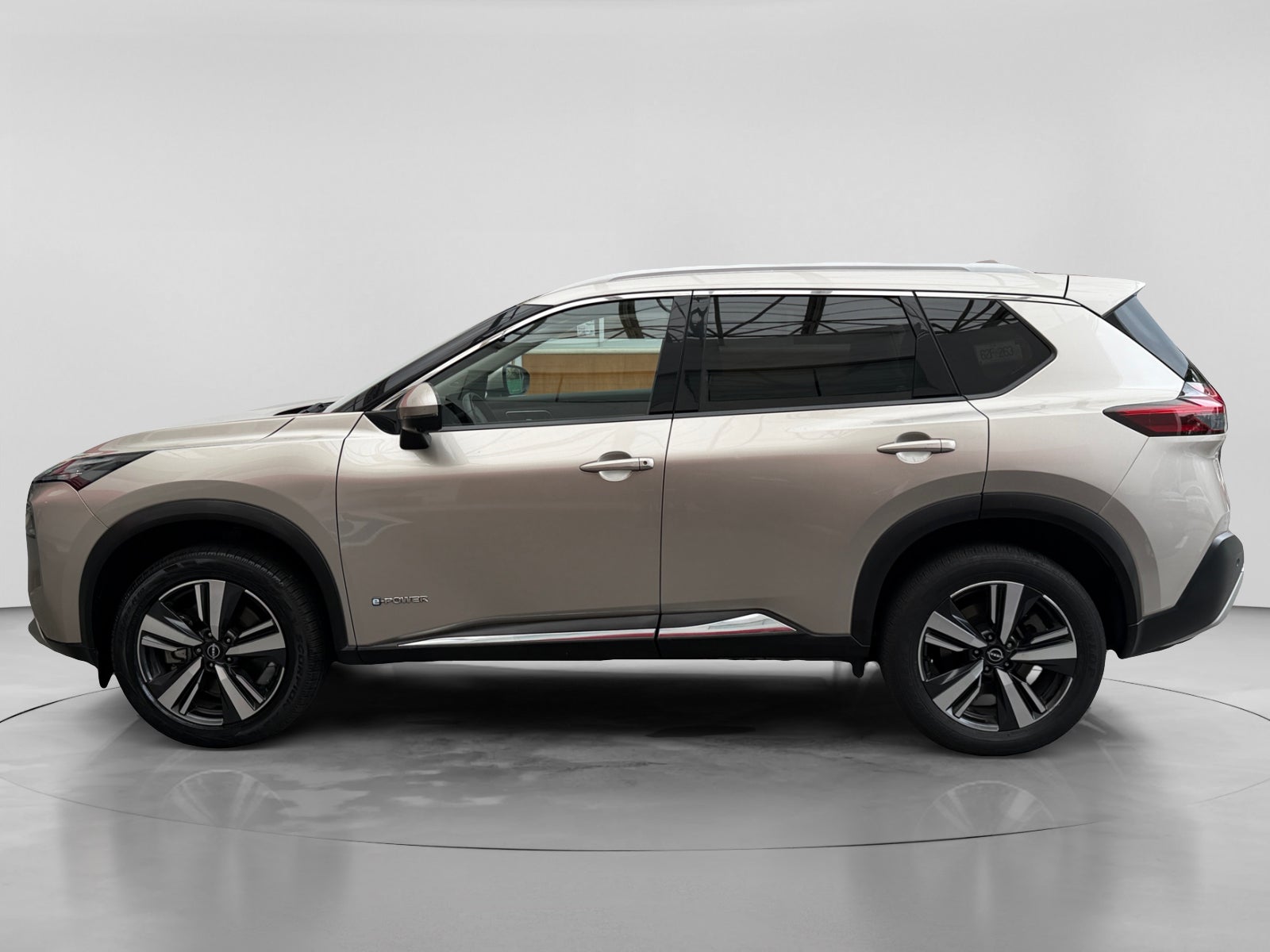 2023 Nissan X-TRAIL PLATINUM E-POWER 2 ROW 23