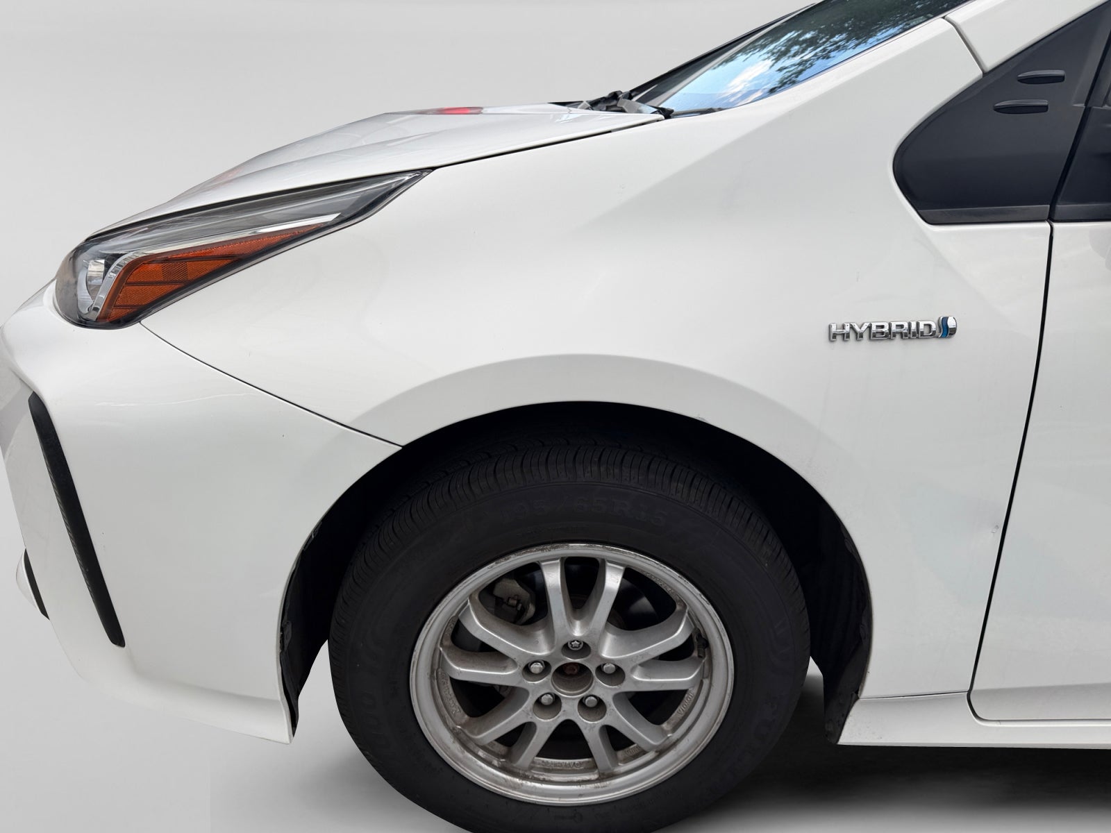 2022 Toyota PRIUS BASE BASE