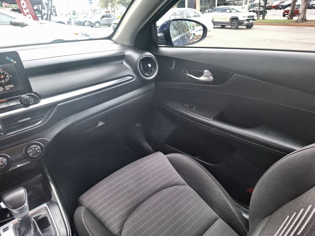 2021 Kia FORTE FORTE 2.0L EX IVT SEDAN