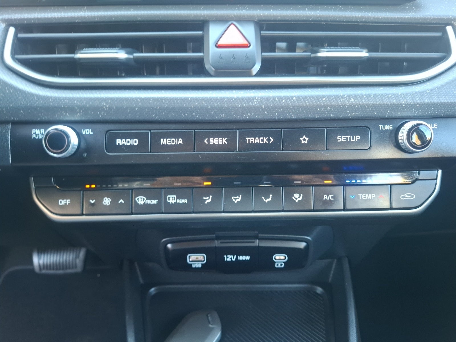 2025 Kia K3 EX AT