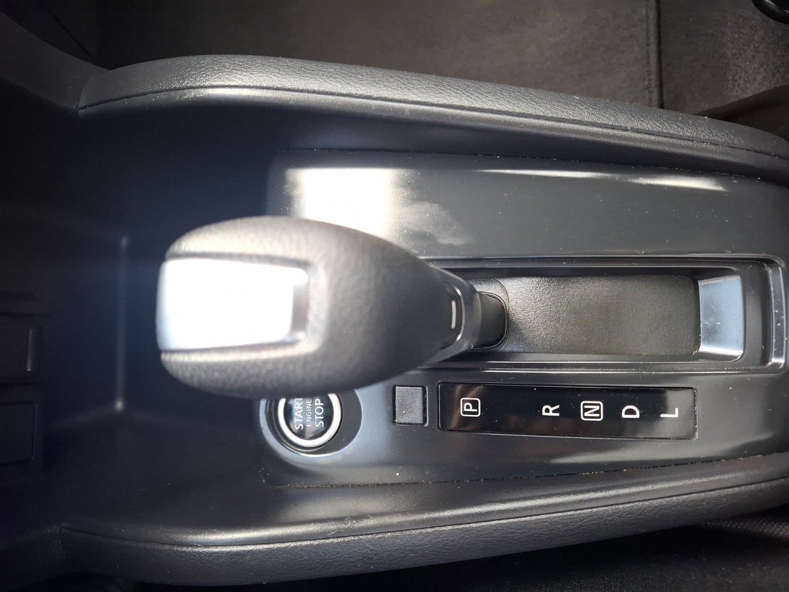2024 Nissan KICKS PLAY ADVANCE 1.6 LTS CVT 24