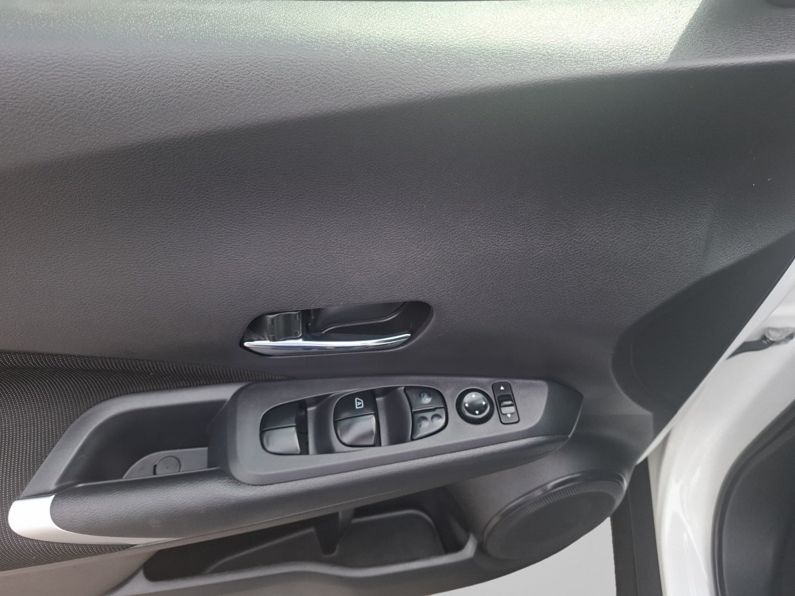 2024 Nissan KICKS PLAY ADVANCE 1.6 LTS CVT 24