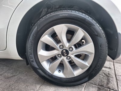 2017 Kia RIO EX HATCHBACK 1.6 MT