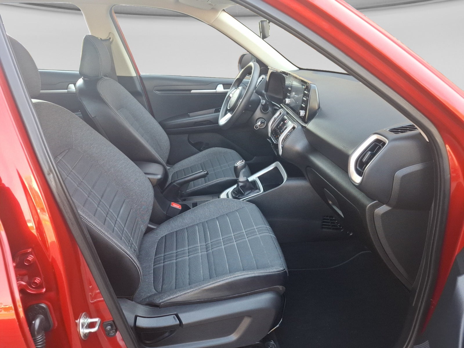 2024 Kia SONET LX MT