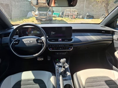 2024 Kia K3 GT LINE