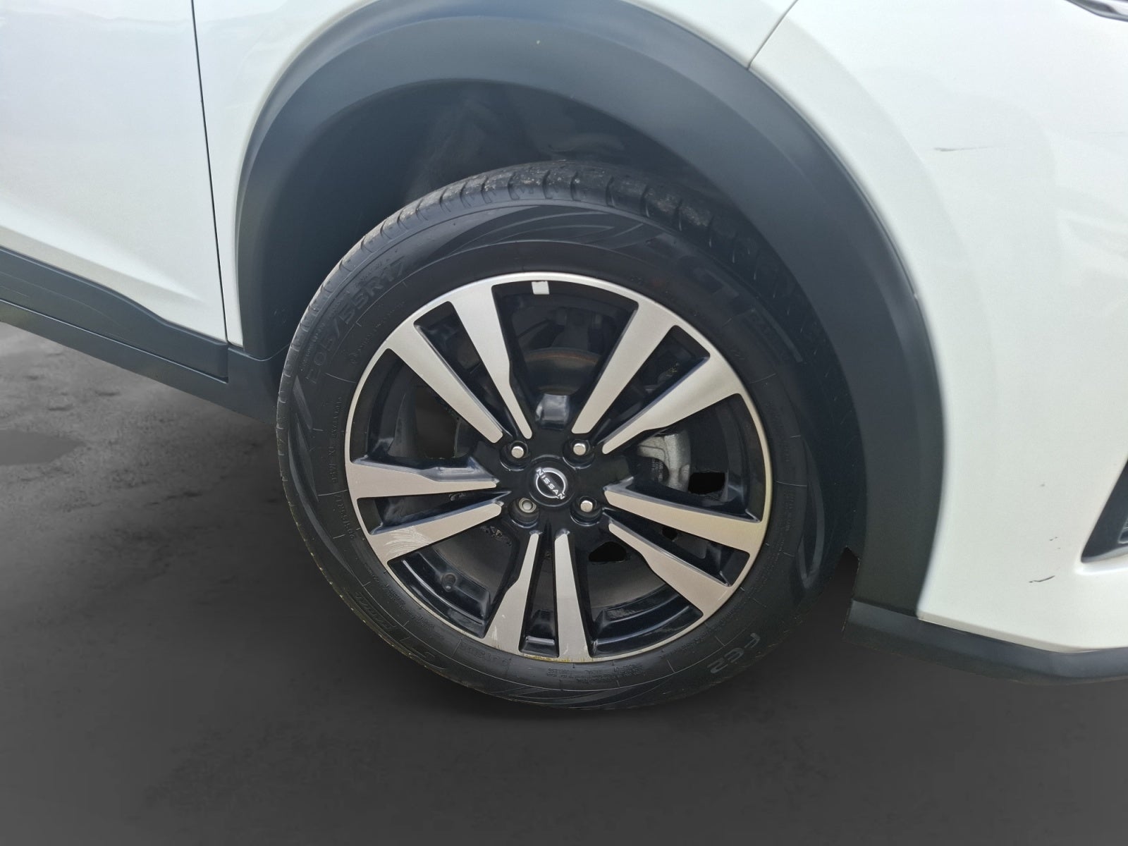 2024 Nissan KICKS PLAY ADVANCE 1.6 LTS CVT 24