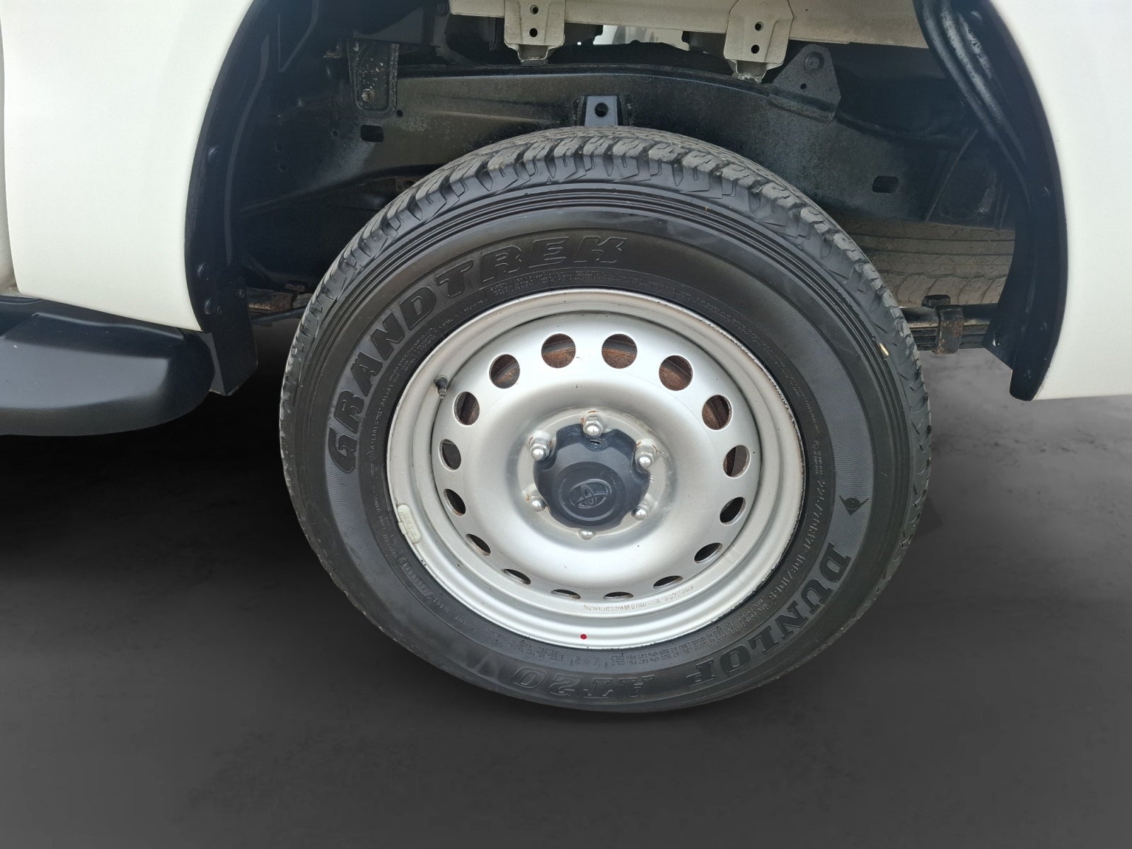 2023 Toyota HILUX D-CAB BASE
