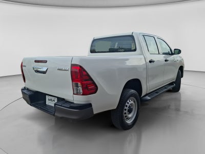2023 Toyota HILUX D-CAB BASE