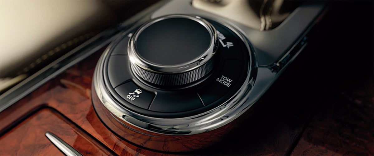 Nissan Armada Interior4