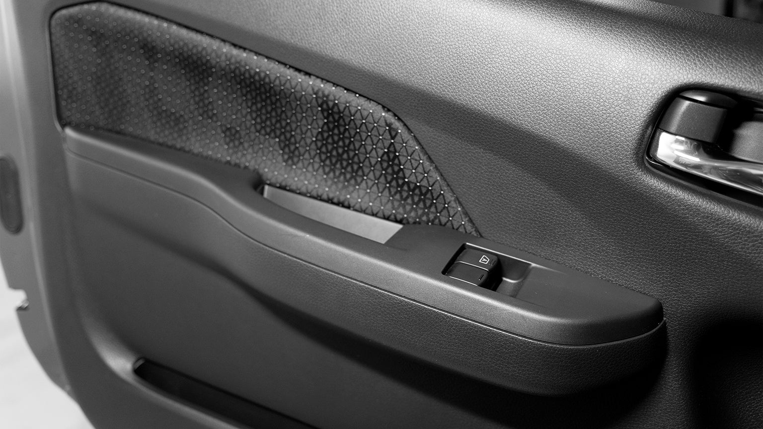 Nissan NV350 Interior5