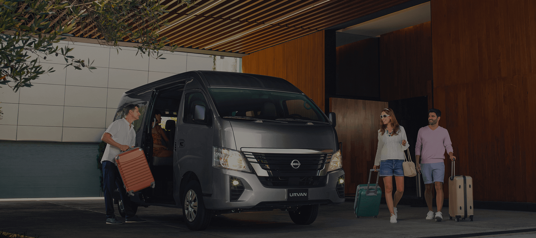 Nissan NV350 Urvan Banner