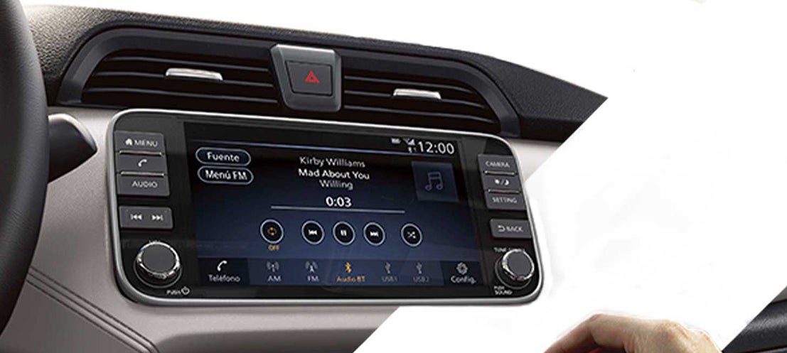 Nissan Versa Interior2