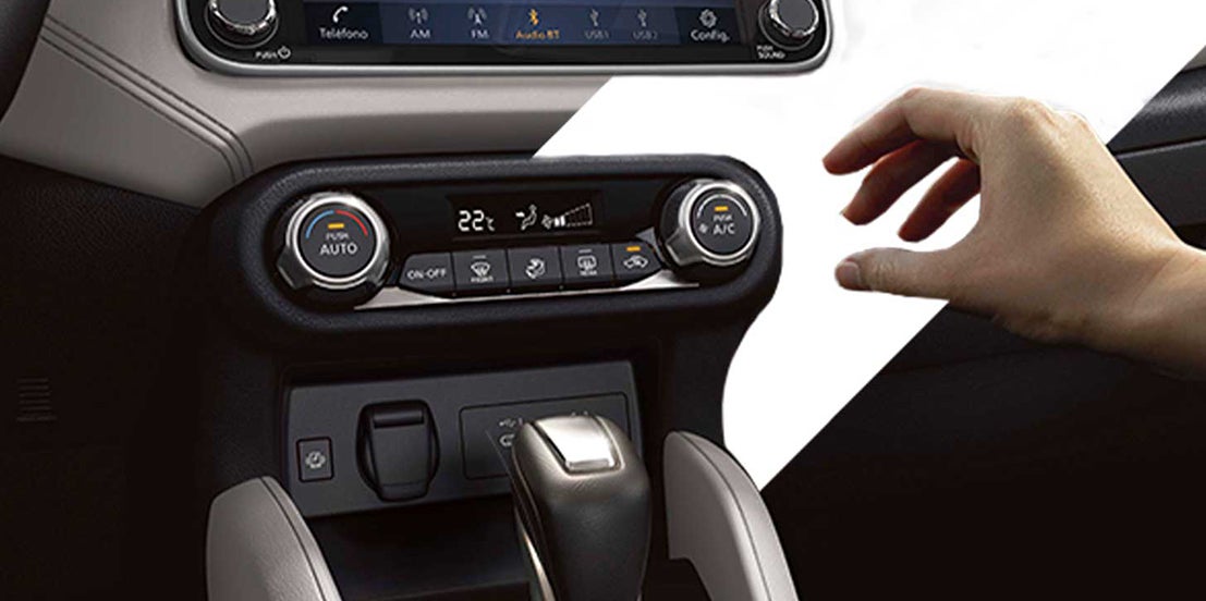 Nissan Versa Interior3