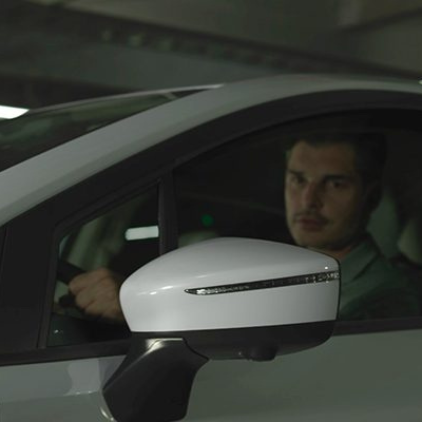 Nissan Versa Exterior 6